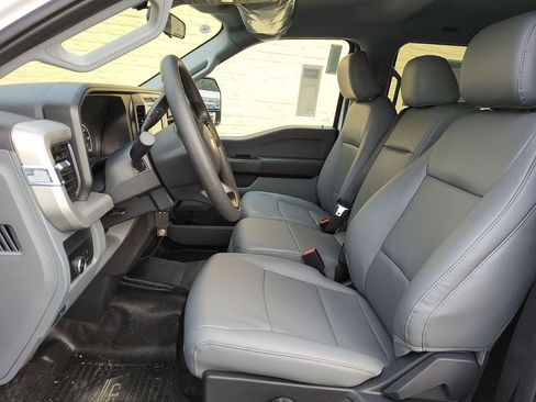 New 2026 Ford F450 XL w/ XL Chrome Package image 7