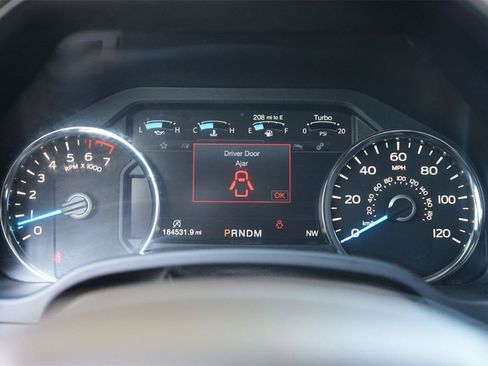 Used 2017 Ford F150 King Ranch w/ Equipment Group 601A Luxury AWD/4WD image 25