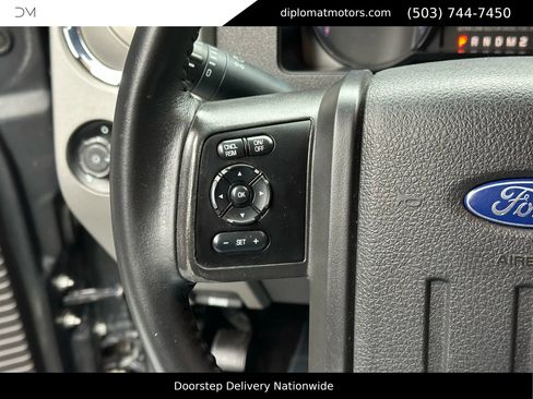 Used 2016 Ford F250 Lariat w/ Lariat Interior Package image 31