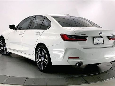 Certified 2023 BMW 330e xDrive w/ Premium Package image 10