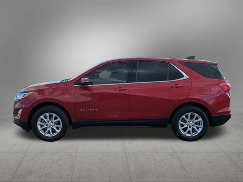 Used 2019 Chevrolet Equinox LT w/ Driver Convenience Package image 3