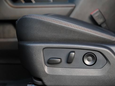 New 2026 GMC Sierra 2500 AT4 w/ AT4 Premium Plus Package image 16