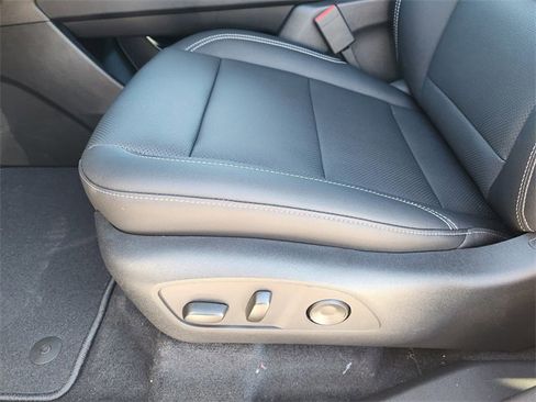 New 2026 Chevrolet Traverse LT w/ Midnight/Sport Edition image 26