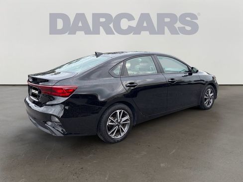 Used 2024 Kia Forte LXS FWD image 7
