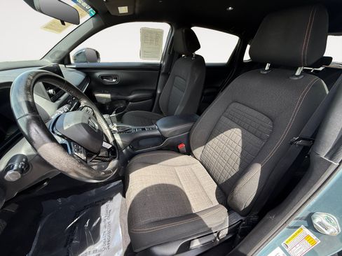 Used 2024 Honda HR-V Sport image 10