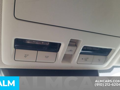 Used 2025 MAZDA MAZDA3 s image 19