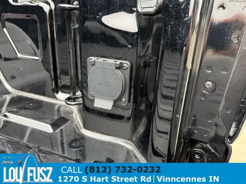 Used 2024 GMC Sierra 1500 Elevation image 15