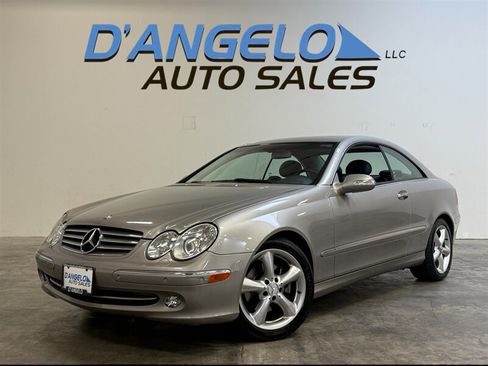 Used 2004 Mercedes-Benz CLK 320 Coupe image 1