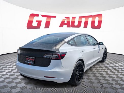 Used 2020 Tesla Model 3 Standard Range Plus RWD image 4