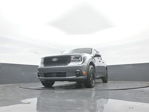 New 2025 Ford Maverick Lobo image 25