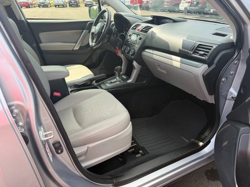 Used 2015 Subaru Forester 2.5i Limited w/ Popular Package #2 AWD/4WD image 14