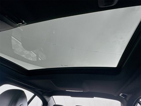 Used 2021 BMW 530i w/ Convenience Package image 21