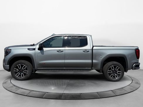 Used 2025 GMC Sierra 1500 AT4 w/ Technology Package AWD/4WD image 3