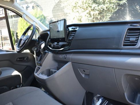 Used 2023 Ford Transit 350 XLT image 31