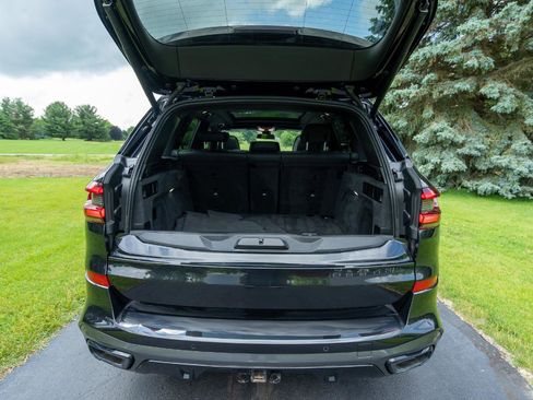 Used 2021 BMW X5 M50i AWD/4WD image 19