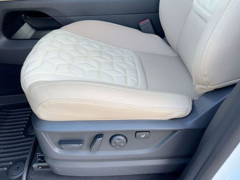 New 2026 Nissan Armada Platinum Reserve image 14