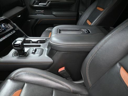 Used 2022 GMC Sierra 1500 AT4 w/ AT4 Premium Package image 20