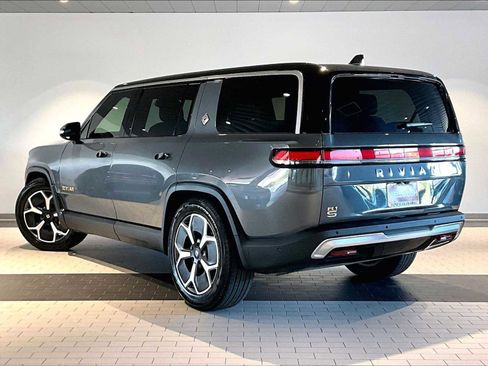 Used 2023 Rivian R1S Adventure image 3