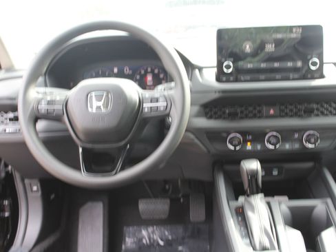 New 2025 Honda Accord LX image 10