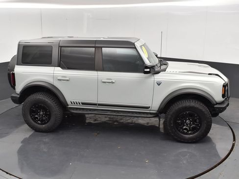 Used 2021 Ford Bronco First Edition AWD/4WD image 31