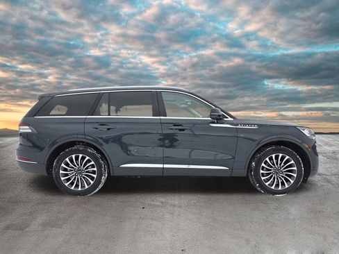 Used 2023 Lincoln Aviator Reserve w/ Elements Package Plus image 9