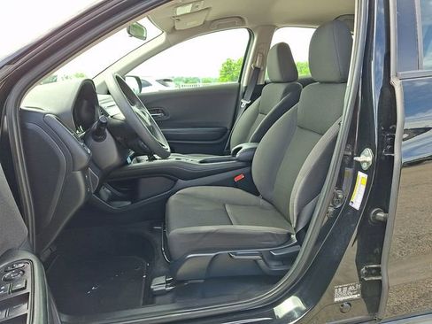 Used 2019 Honda HR-V LX image 15