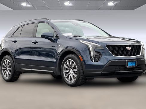 Used 2020 Cadillac XT4 Sport w/ Cold Weather Package image 6