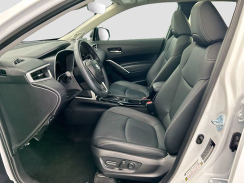 Certified 2025 Toyota Corolla Cross XLE w/ Convenience Package AWD/4WD image 17