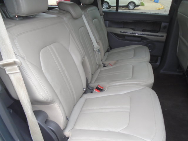 Used 2021 Ford Expedition Limited AWD/4WD image 14