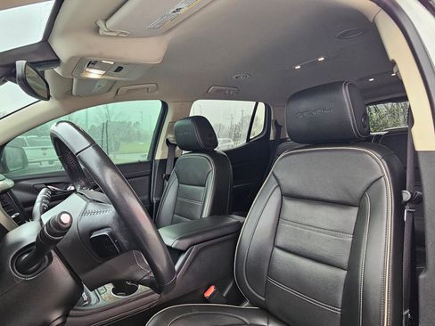 Used 2021 GMC Acadia Denali image 21