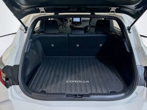 Used 2025 Toyota Corolla SE w/ SE Package image 8