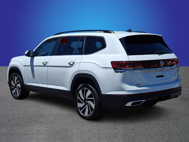 Used 2025 Volkswagen Atlas SE AWD/4WD image 6