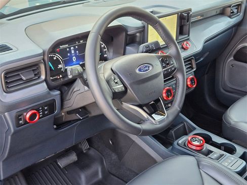 Used 2023 Ford Maverick Lariat w/ Lariat Luxury Package image 10