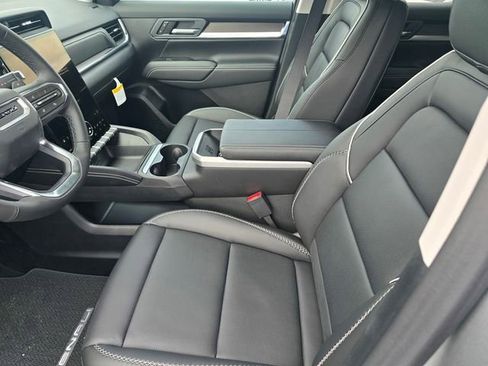 New 2026 GMC Terrain Denali AWD/4WD image 17