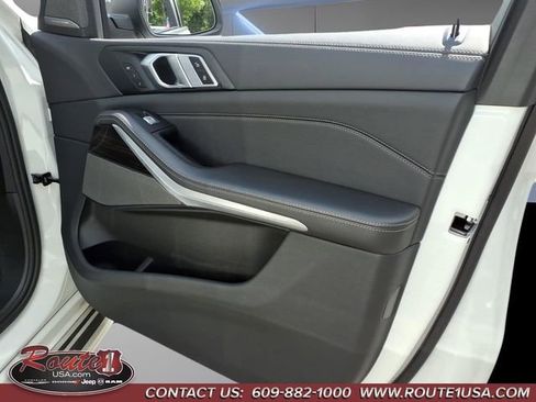 Used 2025 BMW X7 xDrive40i AWD/4WD image 15