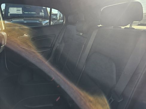 Used 2020 Mercedes-Benz GLA 250 image 8