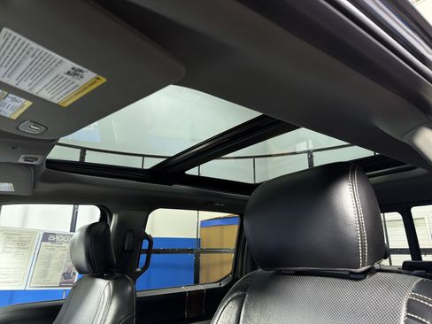 Used 2018 Ford F150 Lariat w/ Equipment Group 502A Luxury AWD/4WD image 28