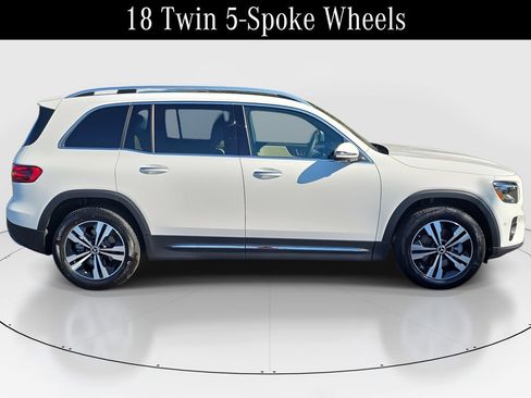 Certified 2025 Mercedes-Benz GLB 250 image 4
