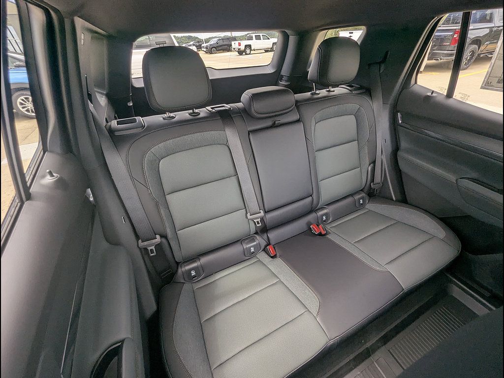 New 2027 GMC Terrain AT4 w/ LPO, Floor Liner Package AWD/4WD image 14