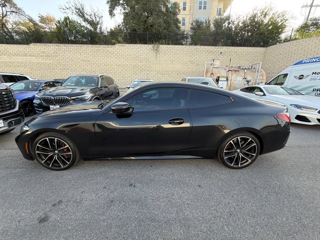 Used 2022 BMW 430i Coupe w/ M Sport Package RWD image 2