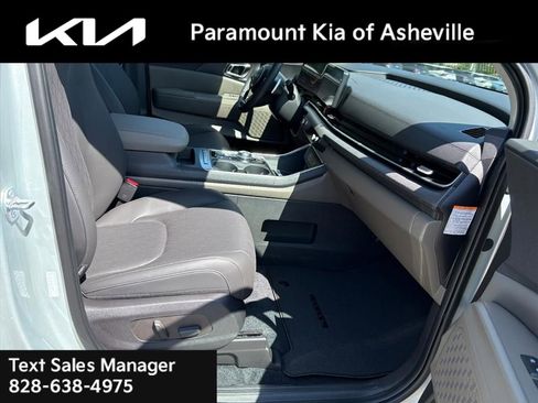 New 2026 Kia Carnival EX image 19