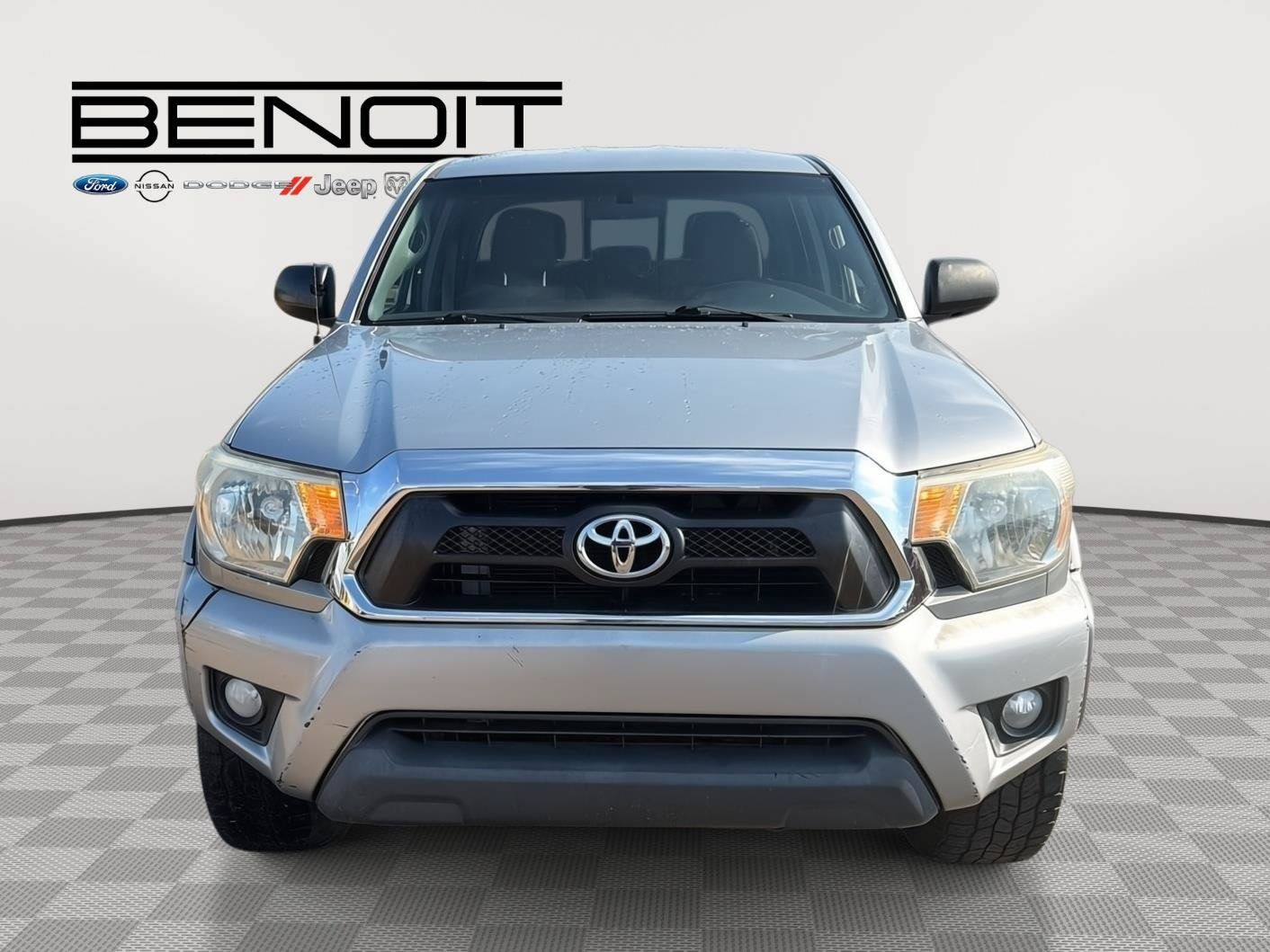 Used 2014 Toyota Tacoma 4x4 Double Cab w/ SR5 Package image 9