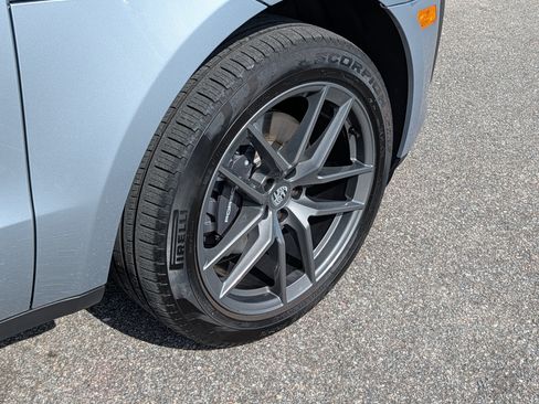 Used 2025 Porsche Macan Turbo AWD/4WD image 12