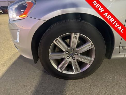 Used 2017 Volvo XC60 T5 Inscription w/ Preferred Option Package image 9