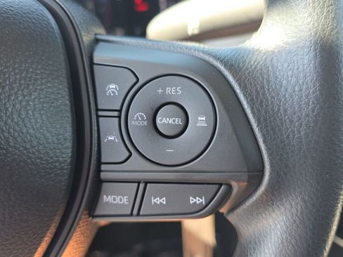 Used 2026 Toyota Corolla Cross L FWD image 21