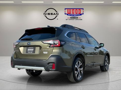 Used 2021 Subaru Outback Limited image 3