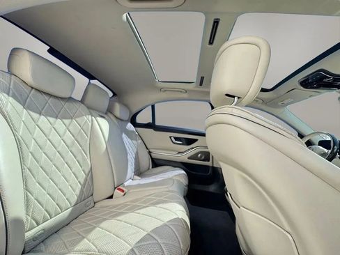 Used 2021 Mercedes-Benz S 580 4MATIC Sedan w/ AMG Line image 21
