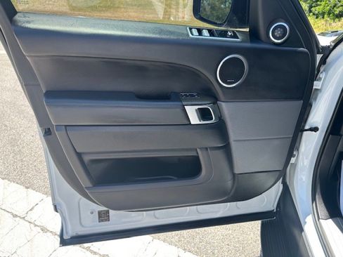 Used 2018 Land Rover Range Rover Sport Supercharged image 9