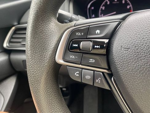 Used 2018 Honda Accord EX image 20