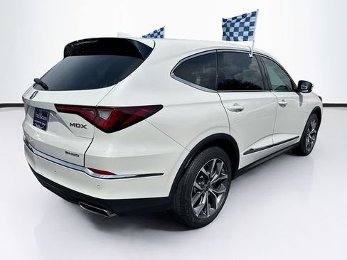 Used 2024 Acura MDX SH-AWD w/ Technology Package image 10